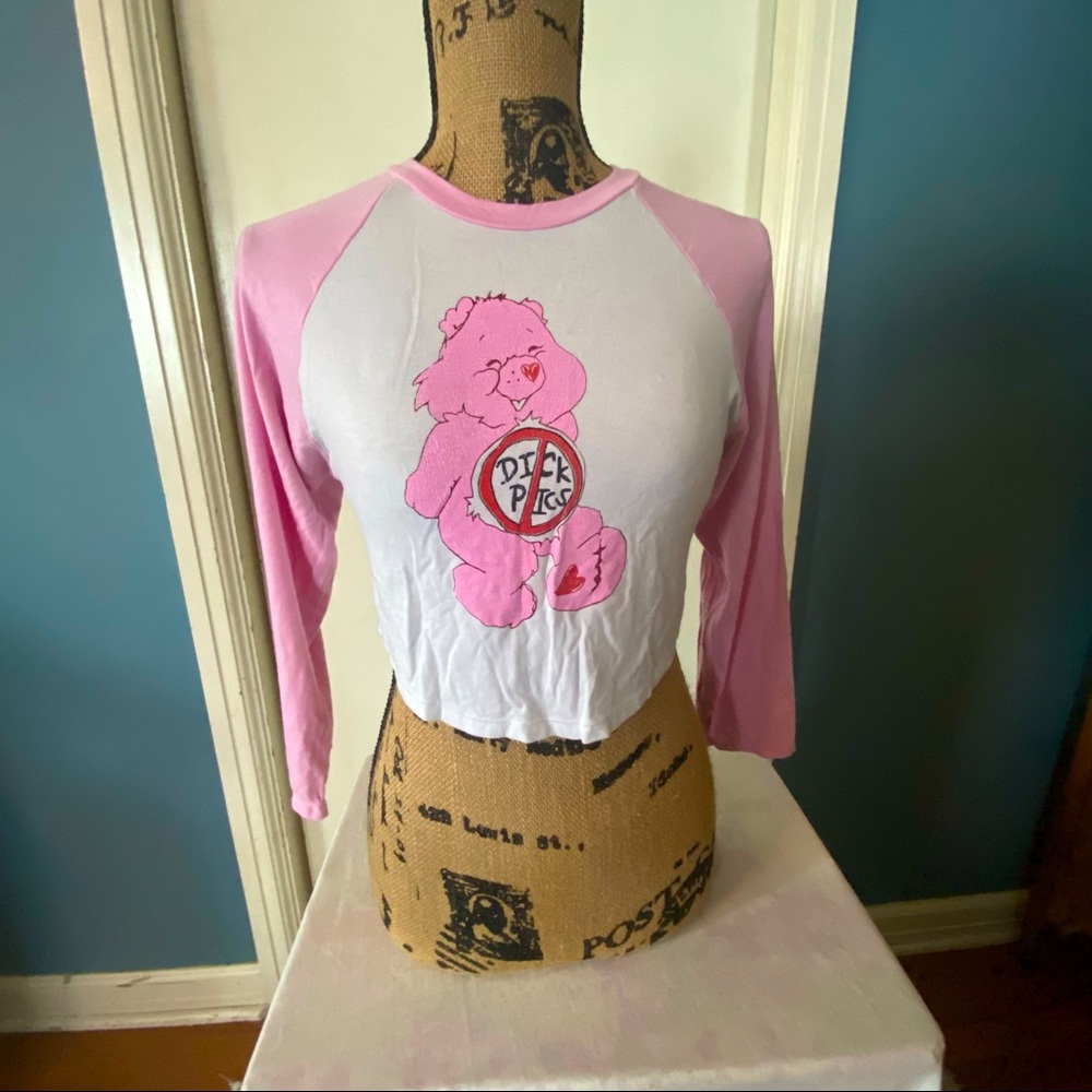No d!€k pics Care Bears raglan crop